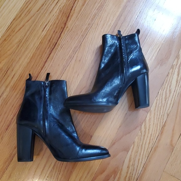 Zara Ankle Boots - Picture 2 of 9